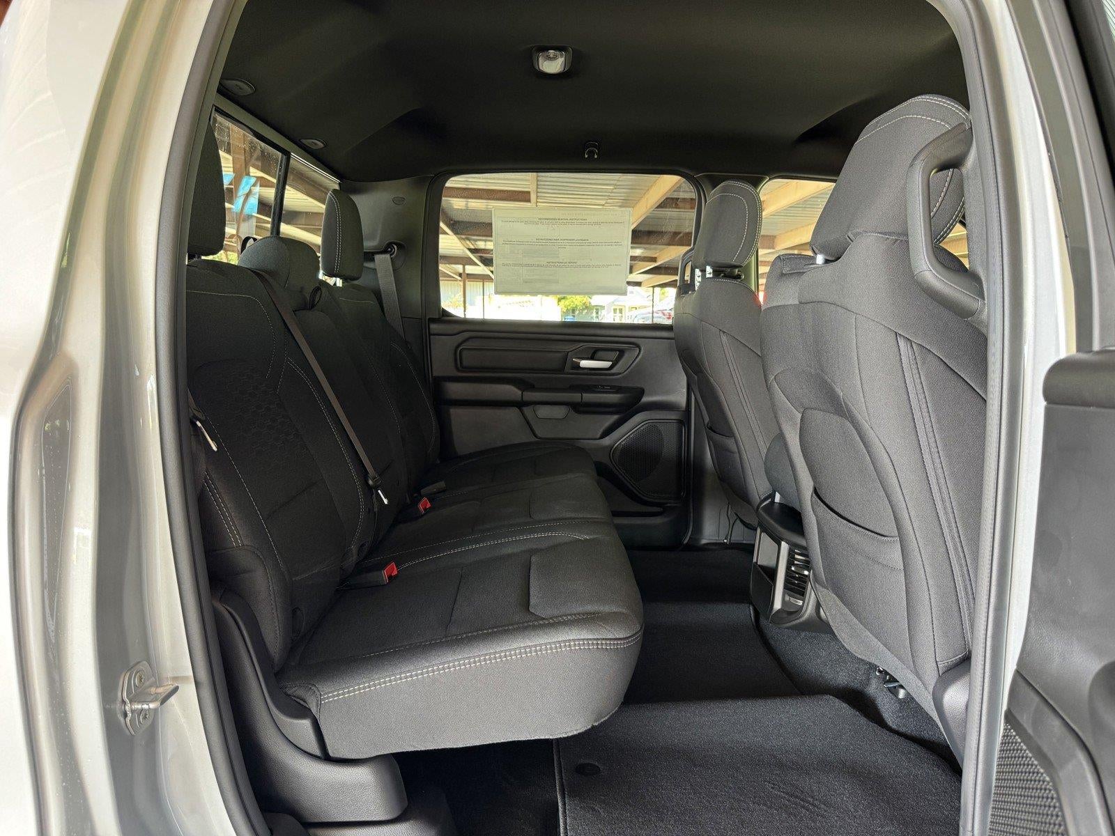 2026 RAM 1500 RAM 1500 TRADESMAN CREW CAB 4X4 5'7' BOX