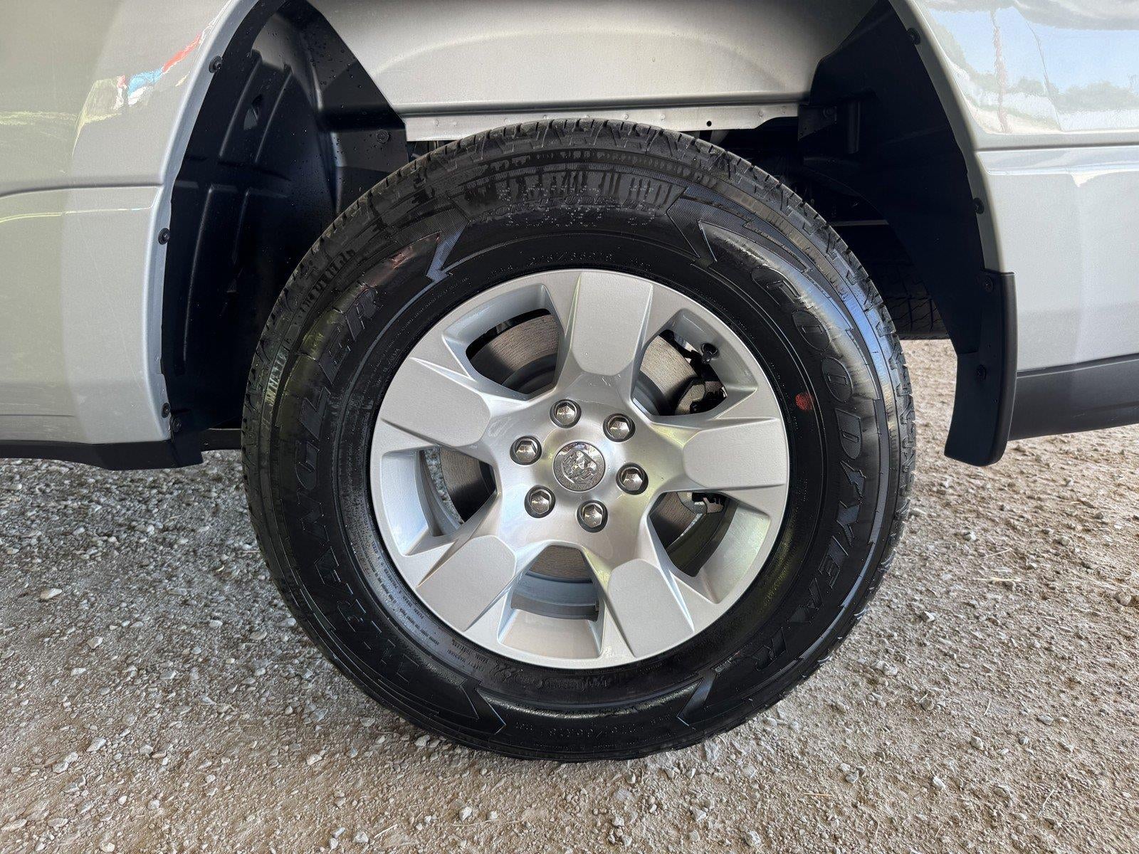 2026 RAM 1500 RAM 1500 TRADESMAN CREW CAB 4X4 5'7' BOX