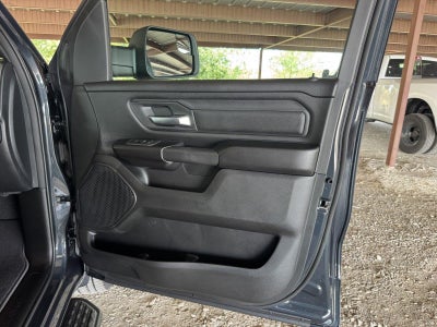 2027 RAM Ram 1500 RAM 1500 EXPRESS CREW CAB 4X4 5'7' BOX