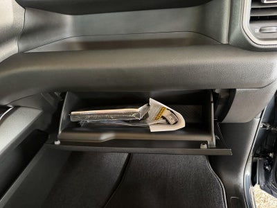 2027 RAM Ram 1500 RAM 1500 EXPRESS CREW CAB 4X4 5'7' BOX