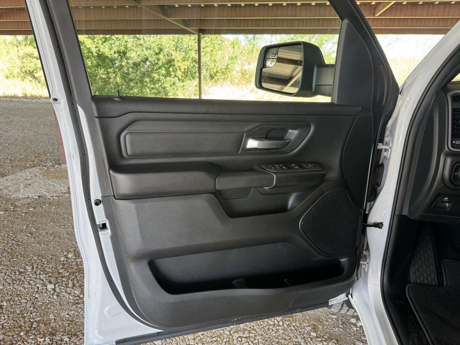 2026 RAM 1500 RAM 1500 TRADESMAN CREW CAB 4X4 5'7' BOX