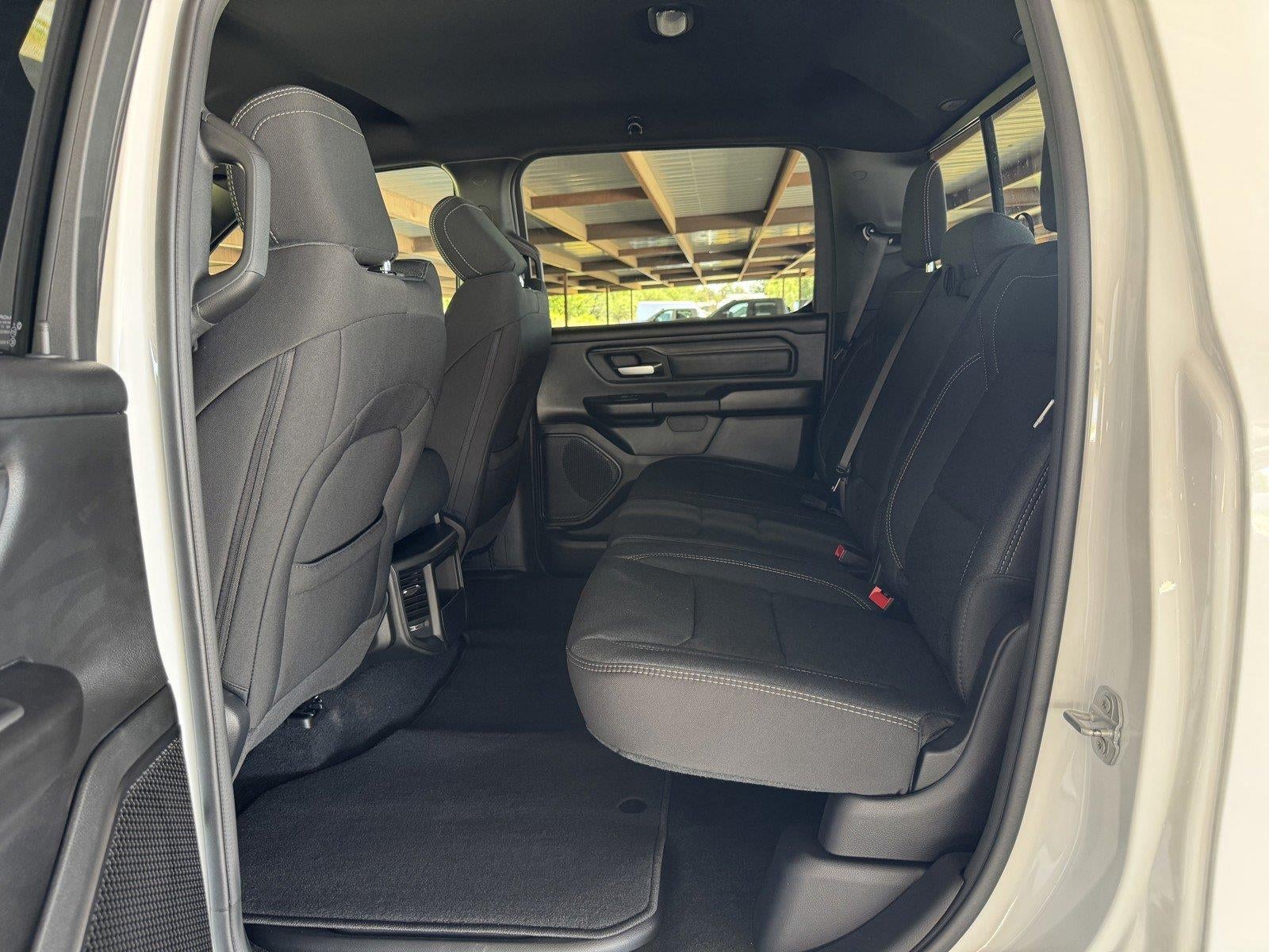 2026 RAM 1500 RAM 1500 TRADESMAN CREW CAB 4X4 5'7' BOX