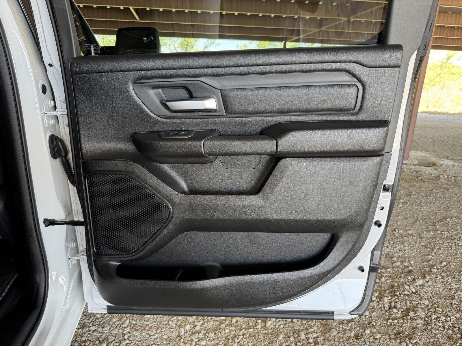 2026 RAM 1500 RAM 1500 TRADESMAN CREW CAB 4X4 5'7' BOX