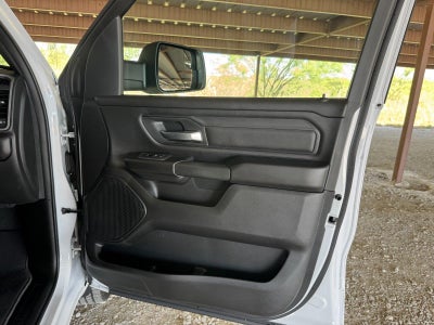 2026 RAM 1500 RAM 1500 TRADESMAN CREW CAB 4X4 5'7' BOX