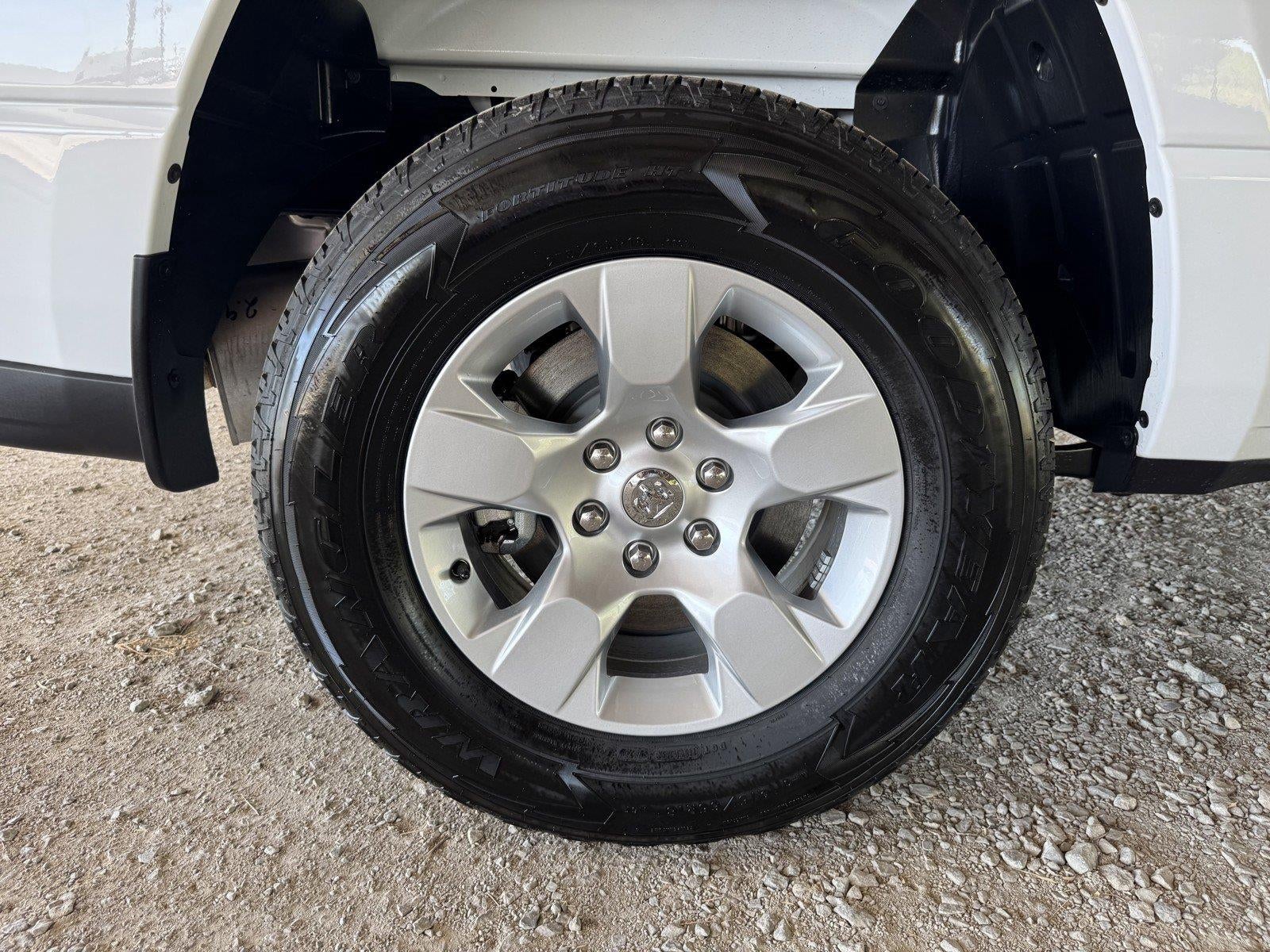 2026 RAM 1500 RAM 1500 TRADESMAN CREW CAB 4X4 5'7' BOX