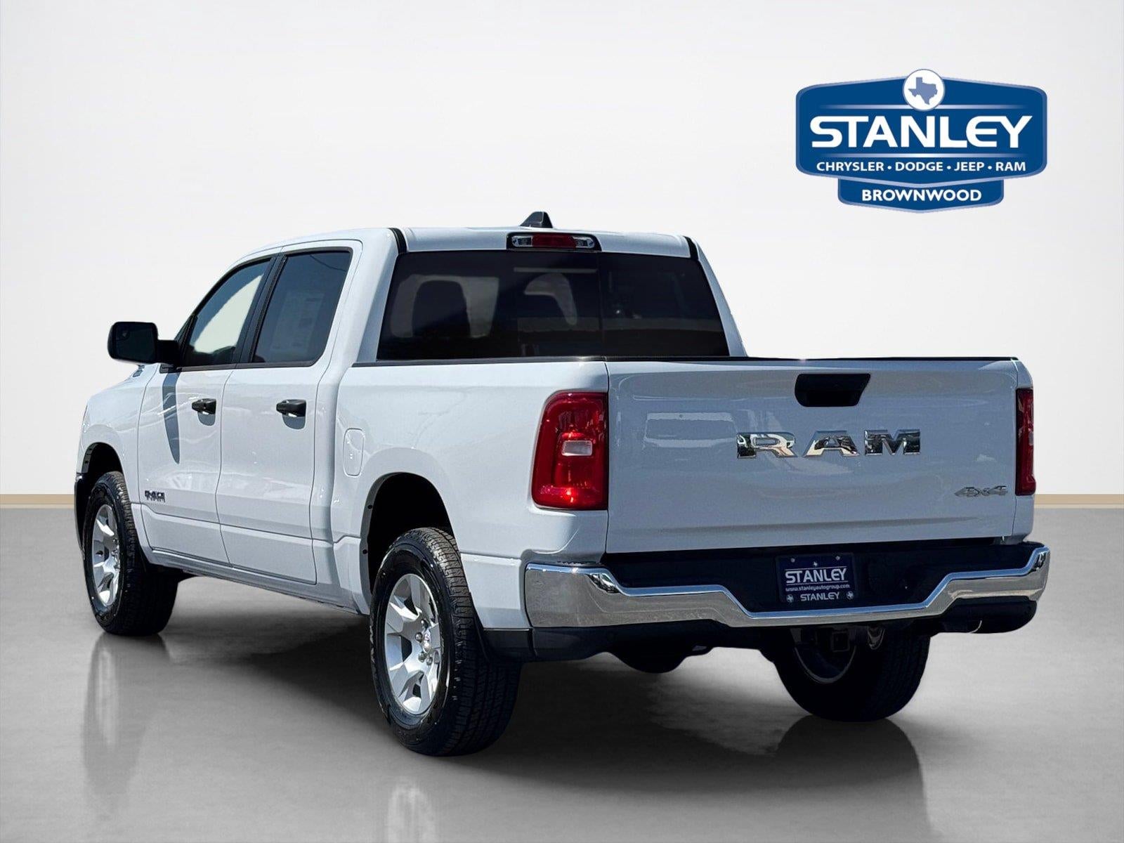 2026 RAM 1500 RAM 1500 TRADESMAN CREW CAB 4X4 5'7' BOX