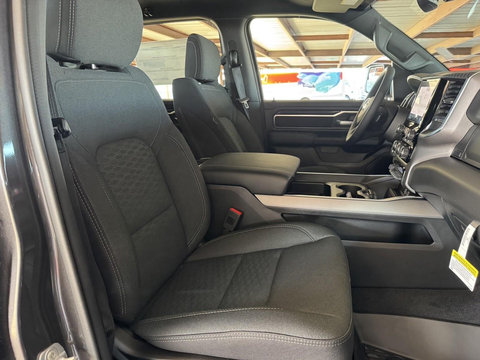 2026 RAM Ram 1500 RAM 1500 LONE STAR CREW CAB 4X4 5'7' BOX