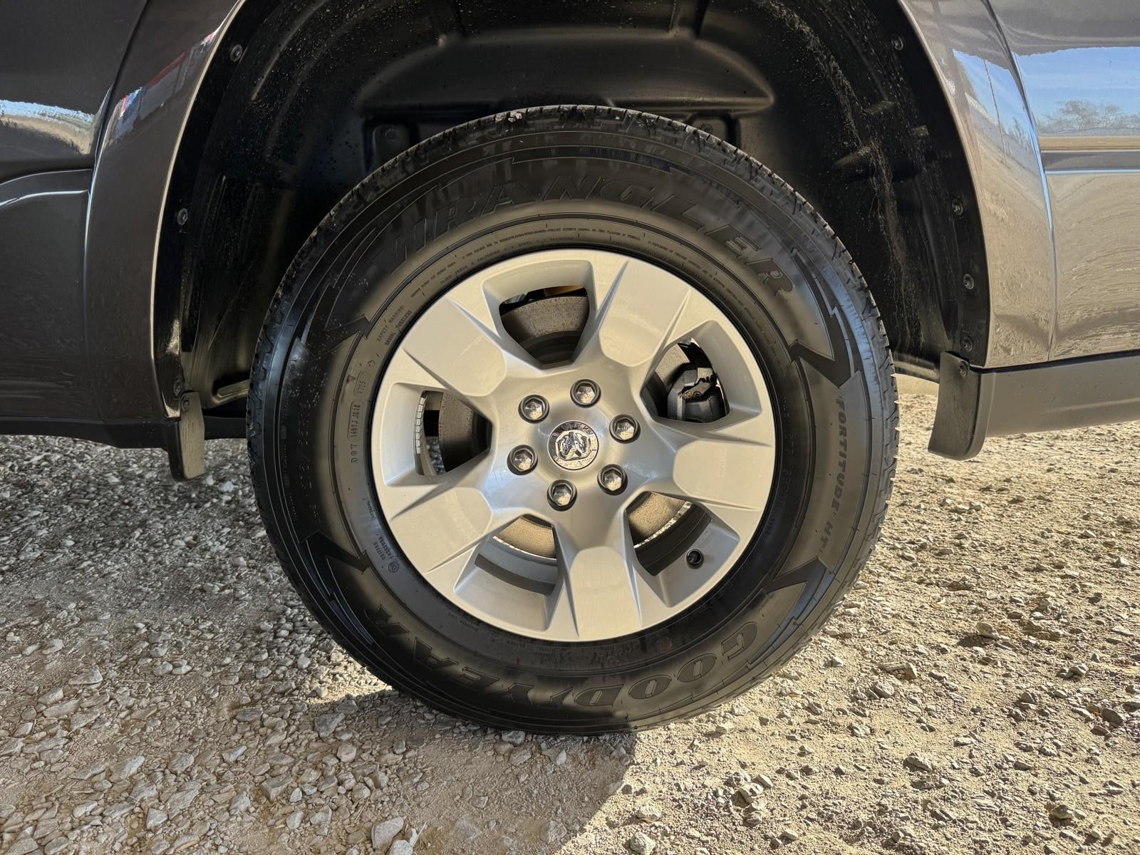 2026 RAM Ram 1500 RAM 1500 LONE STAR CREW CAB 4X4 5'7' BOX