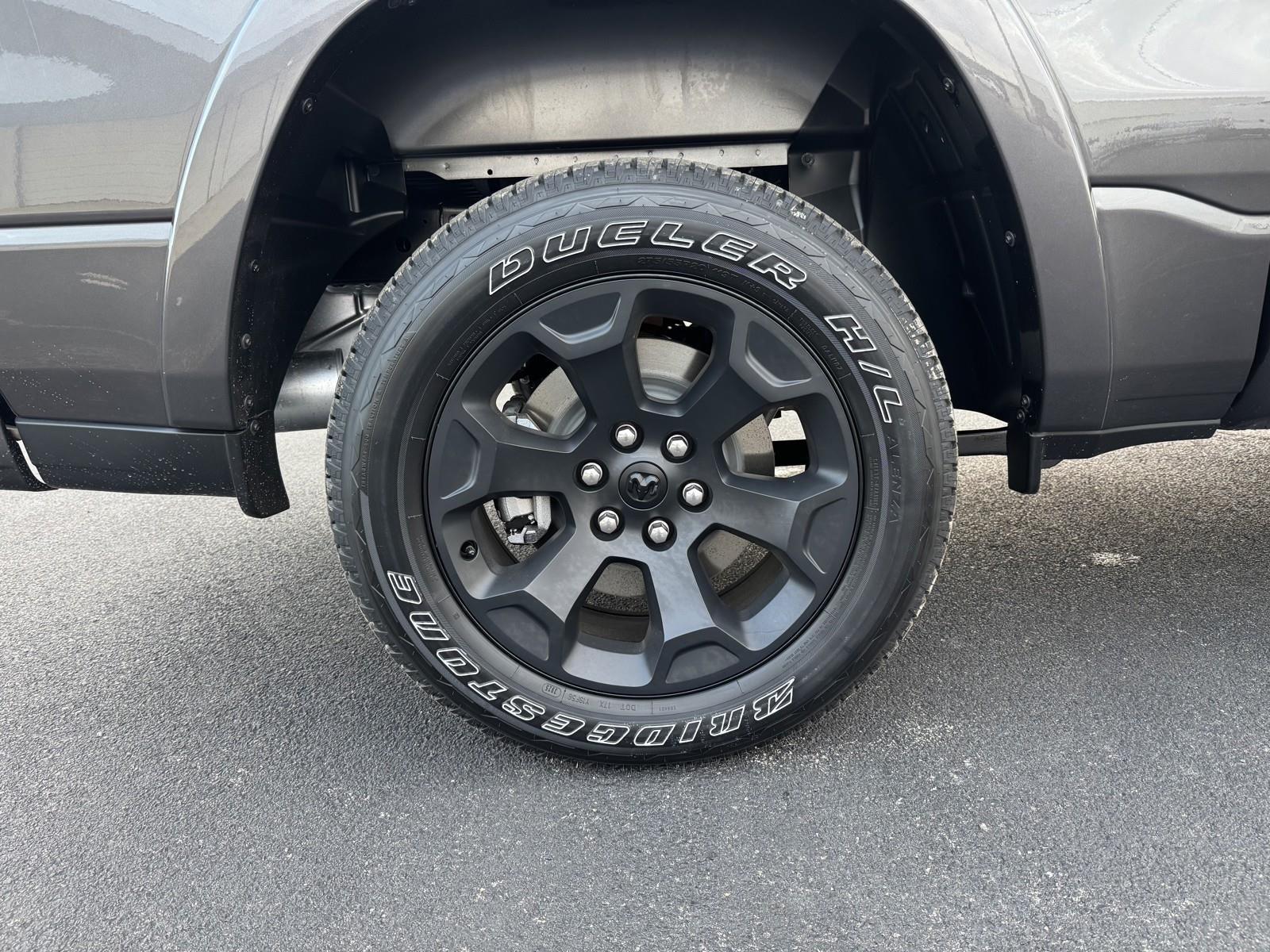 2026 RAM Ram 1500 RAM 1500 LONE STAR CREW CAB 4X4 5'7' BOX