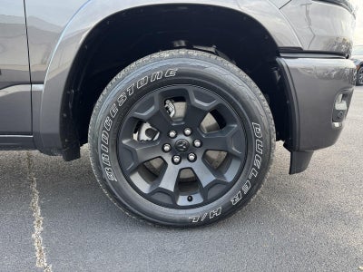 2026 RAM Ram 1500 RAM 1500 LONE STAR CREW CAB 4X4 5'7' BOX