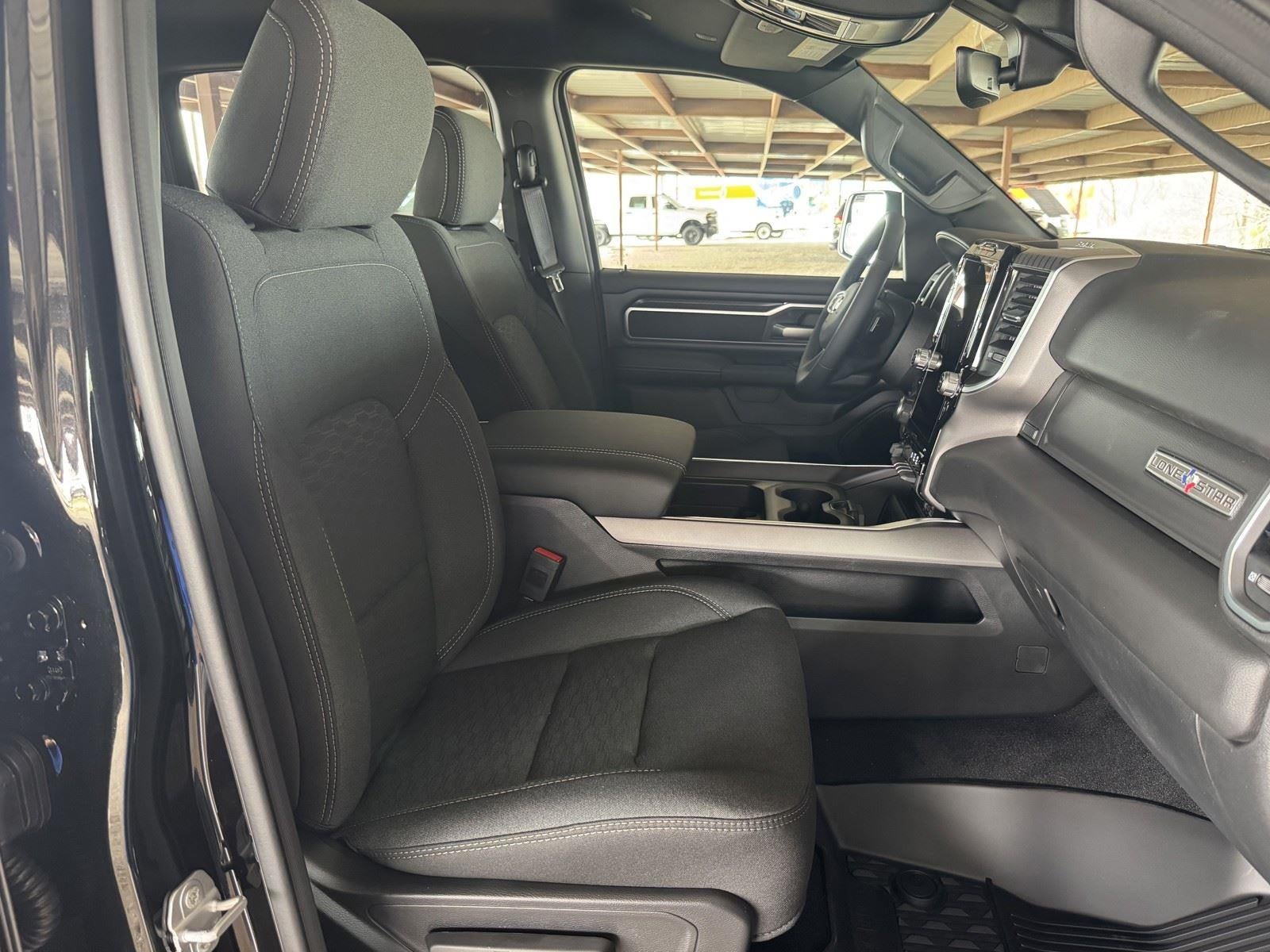 2026 RAM Ram 1500 RAM 1500 LONE STAR CREW CAB 4X4 5'7' BOX