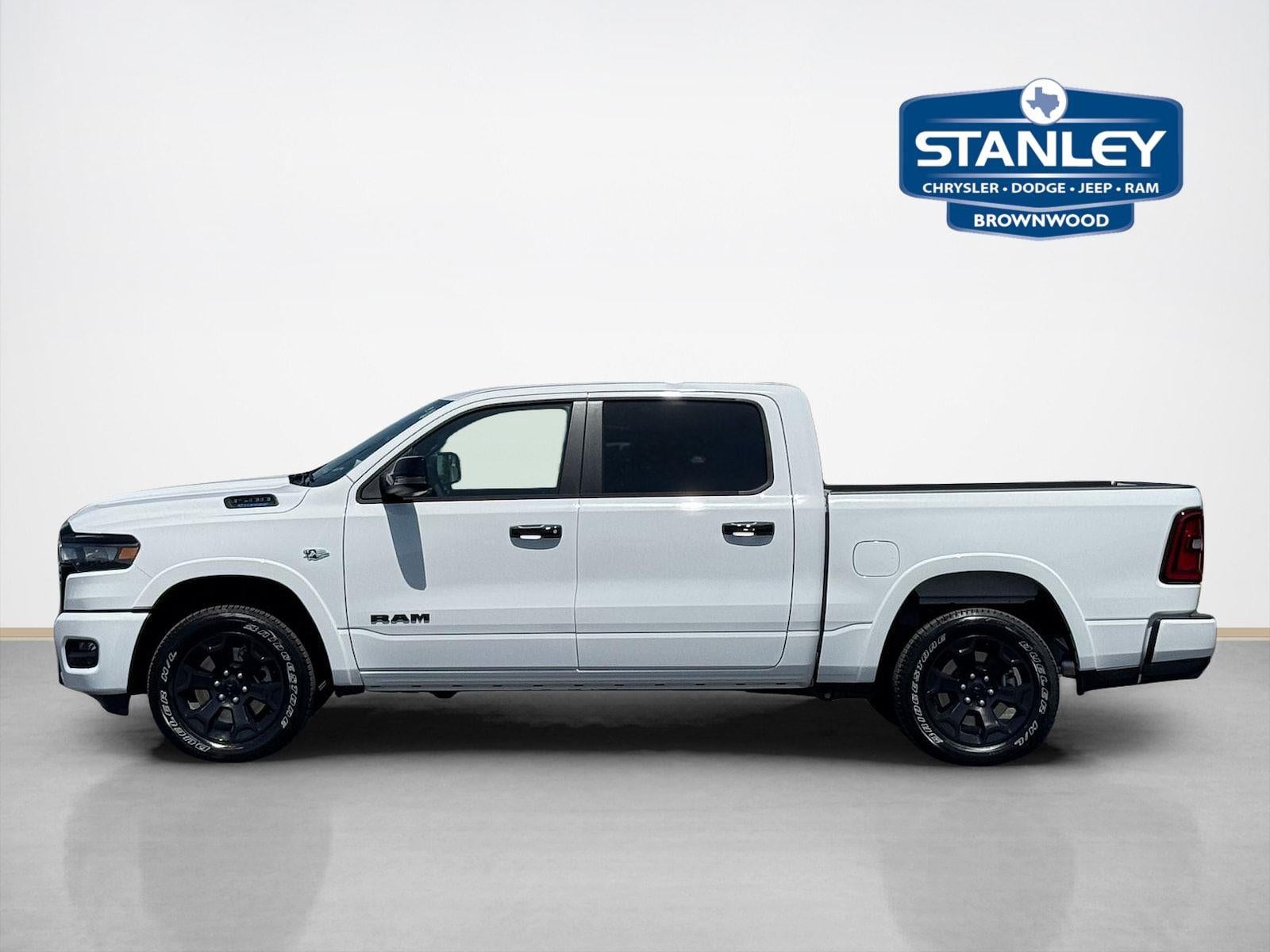 2026 RAM Ram 1500 RAM 1500 LONE STAR CREW CAB 4X4 5'7' BOX