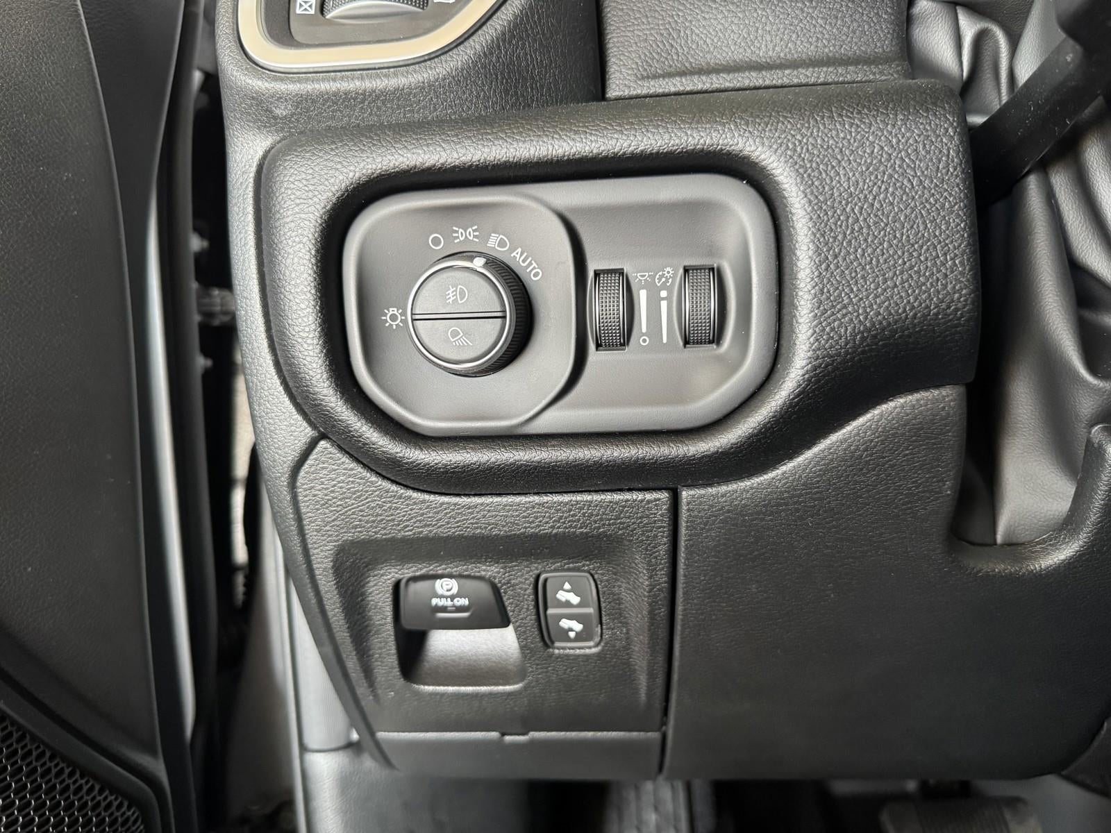 2026 RAM Ram 1500 RAM 1500 LONE STAR CREW CAB 4X4 5'7' BOX