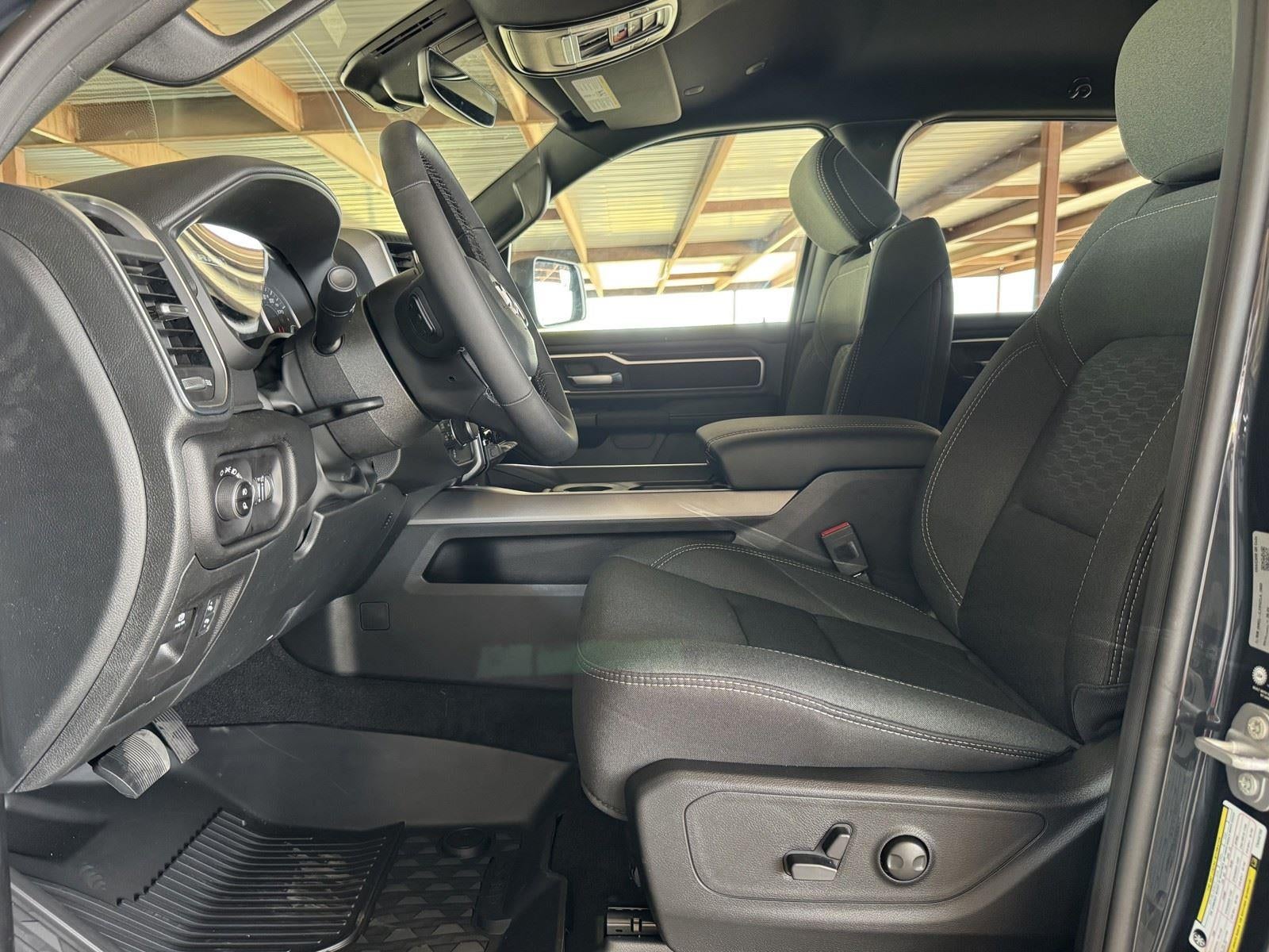 2026 RAM Ram 1500 RAM 1500 LONE STAR CREW CAB 4X4 5'7' BOX