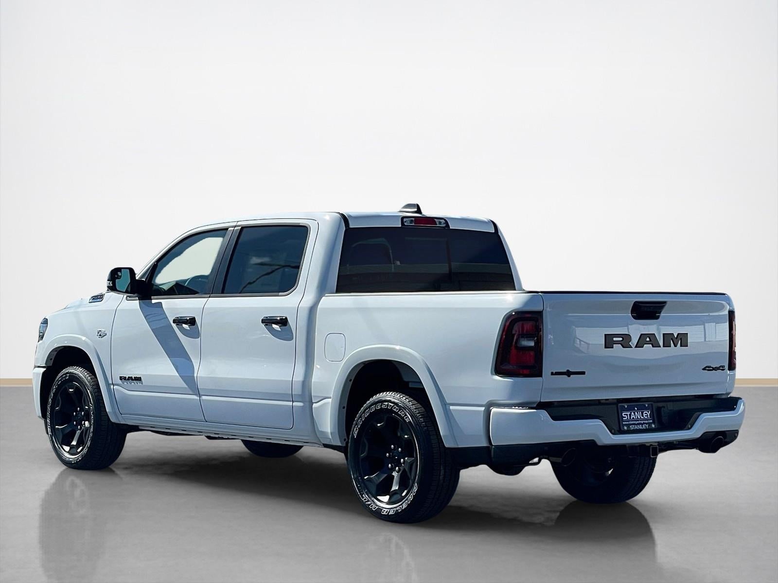2026 RAM Ram 1500 RAM 1500 LONE STAR CREW CAB 4X4 5'7' BOX