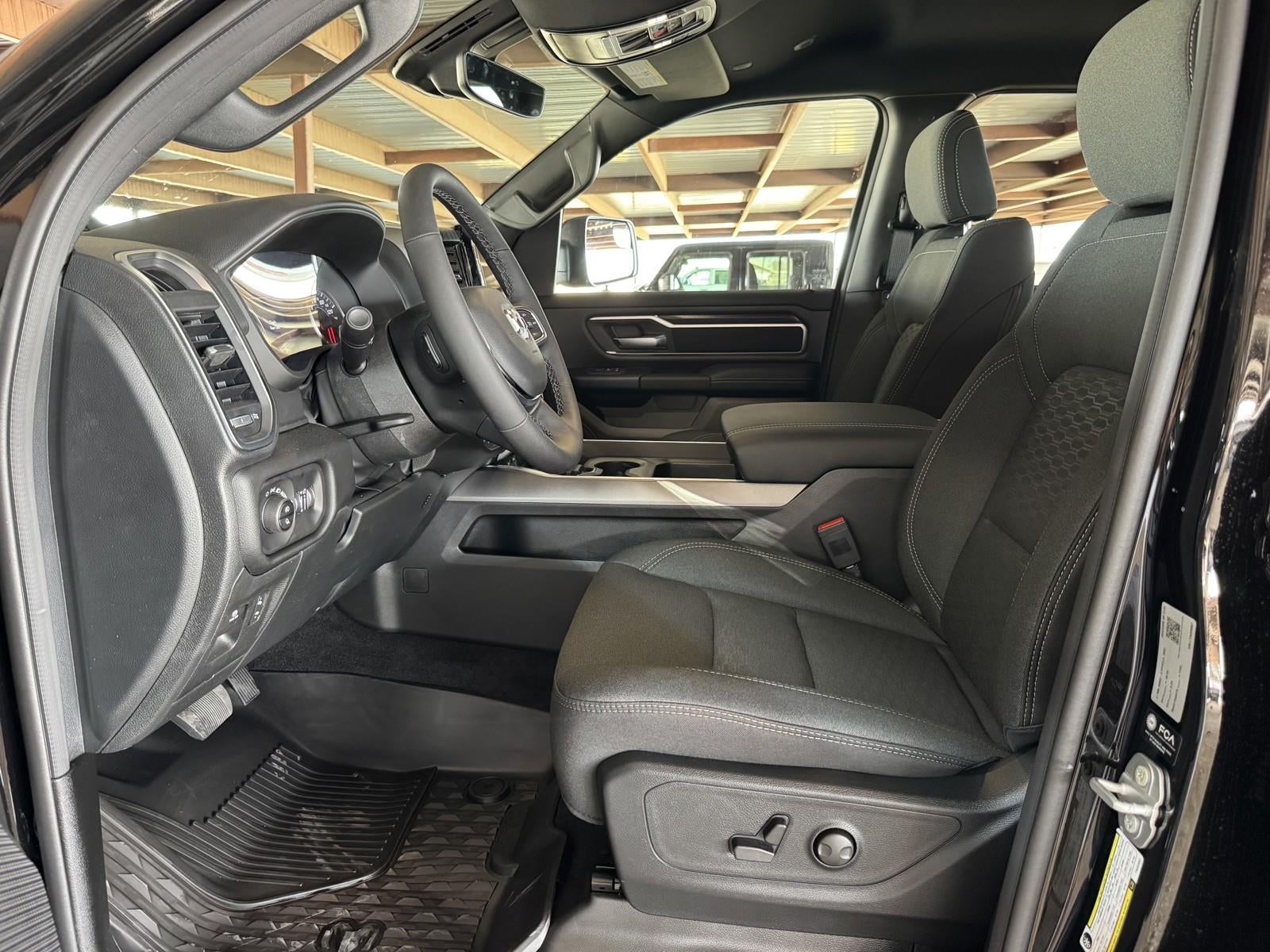 2026 RAM Ram 1500 RAM 1500 LONE STAR CREW CAB 4X4 5'7' BOX