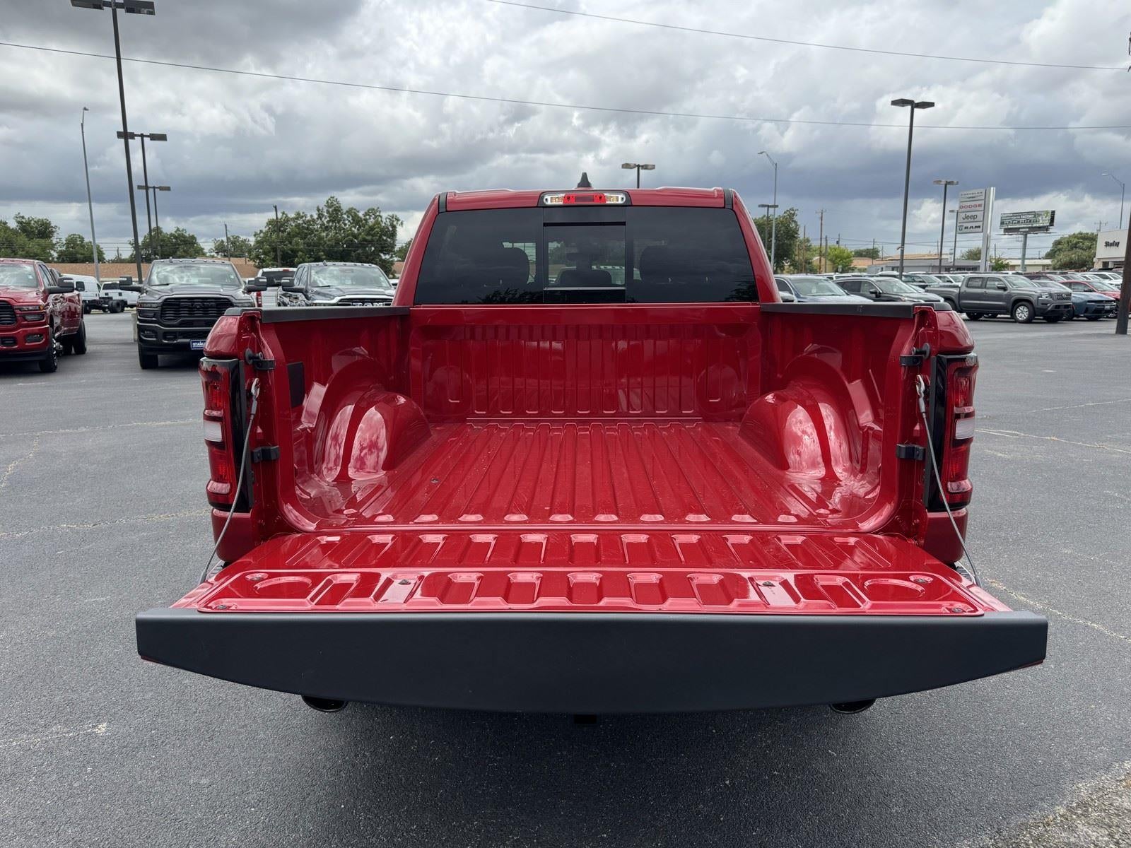 2026 RAM Ram 1500 RAM 1500 LONE STAR CREW CAB 4X4 5'7' BOX