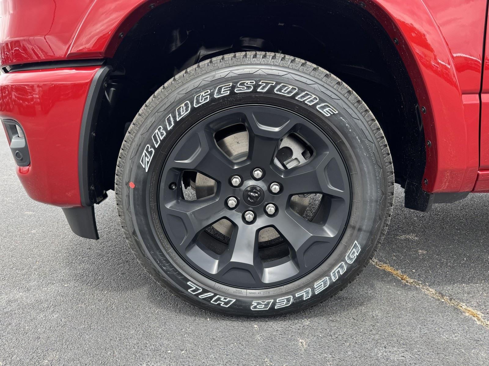 2026 RAM Ram 1500 RAM 1500 LONE STAR CREW CAB 4X4 5'7' BOX