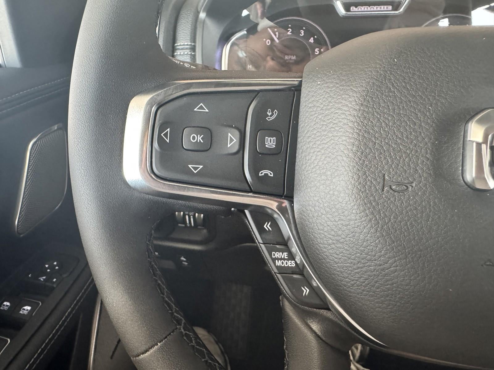 2025 RAM Ram 1500 RAM 1500 LARAMIE CREW CAB 4X4 5'7' BOX