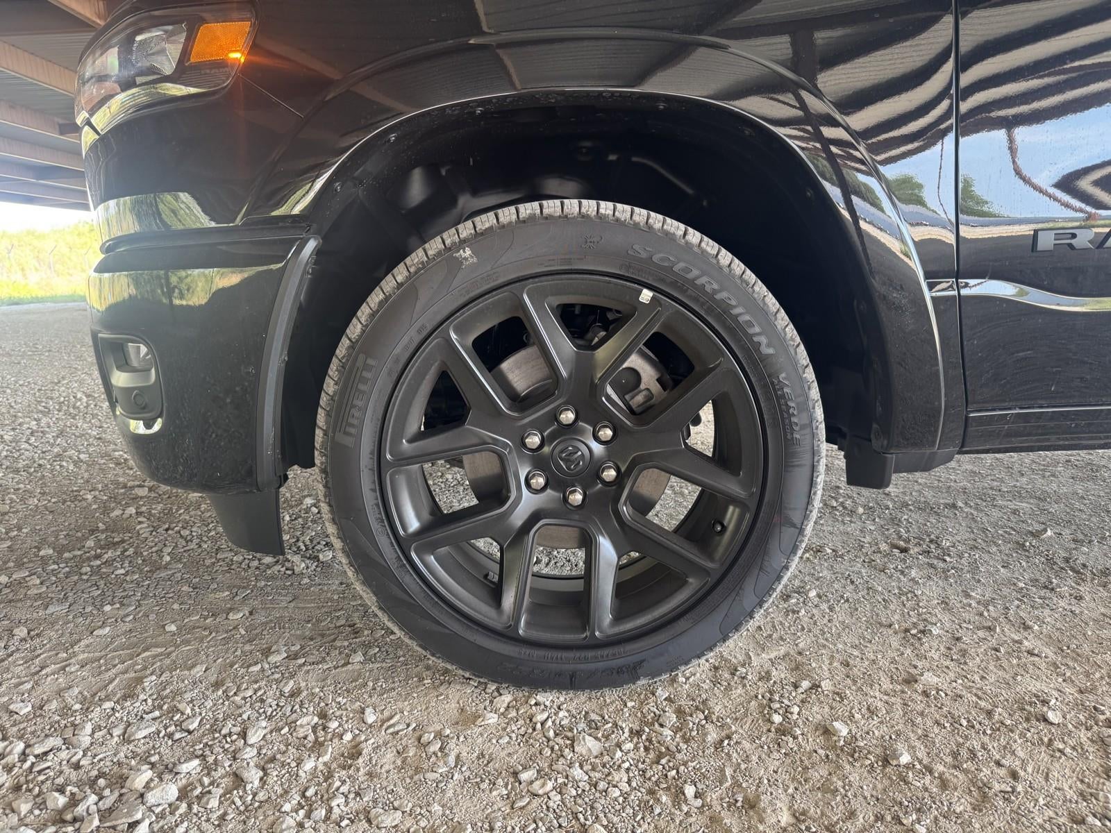 2025 RAM Ram 1500 RAM 1500 LARAMIE CREW CAB 4X4 5'7' BOX