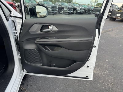 2027 Chrysler Pacifica PACIFICA SELECT