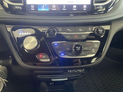 2025 Chrysler Pacifica PACIFICA SELECT