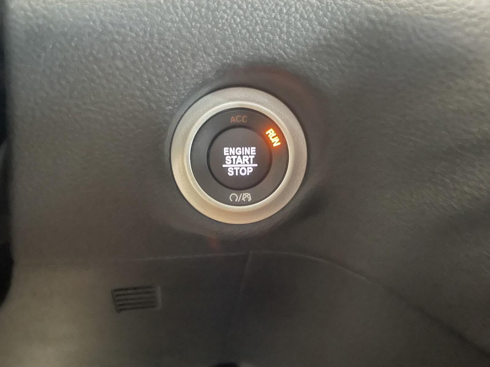 2025 Chrysler Pacifica PACIFICA SELECT