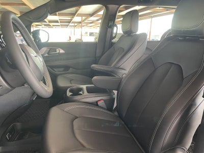 2025 Chrysler Pacifica PACIFICA SELECT