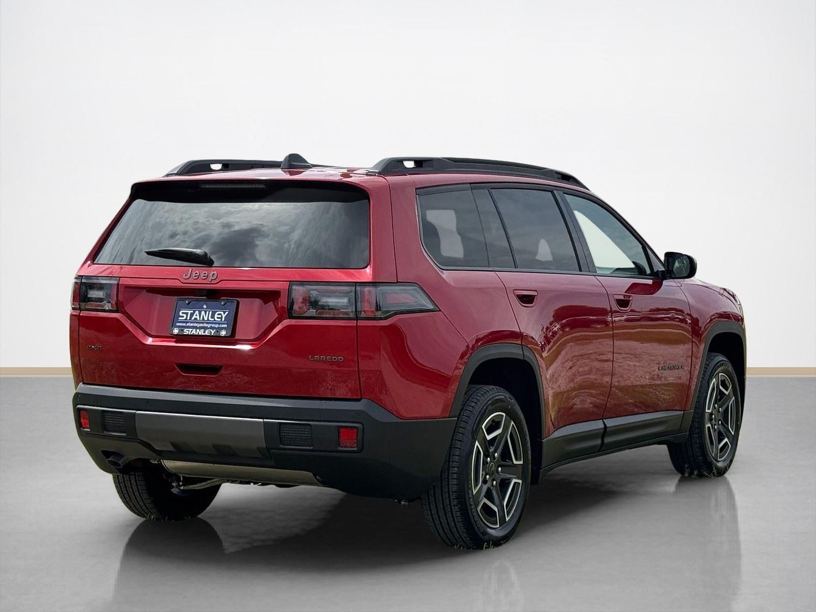 2026 Jeep Cherokee CHEROKEE LAREDO 4X4