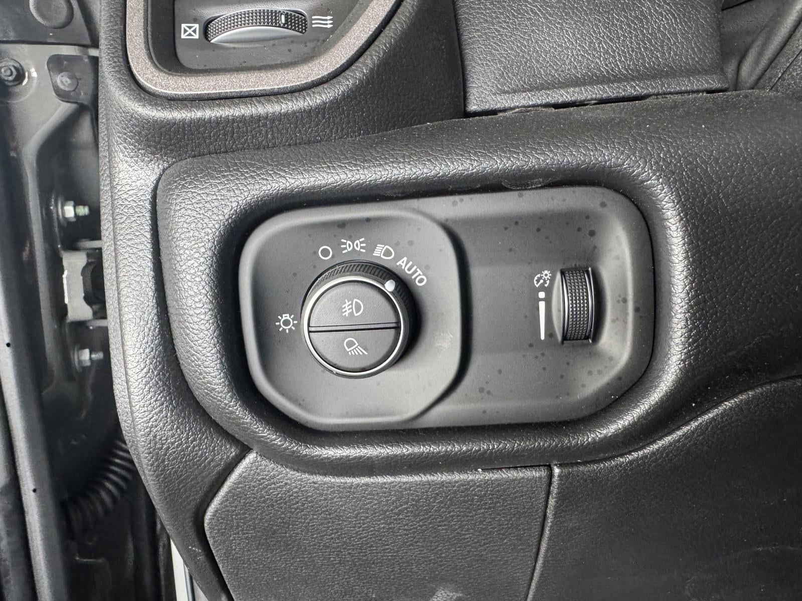 2026 RAM Ram 2500 RAM 2500 WARLOCK CREW CAB 4X4 6'4' BOX