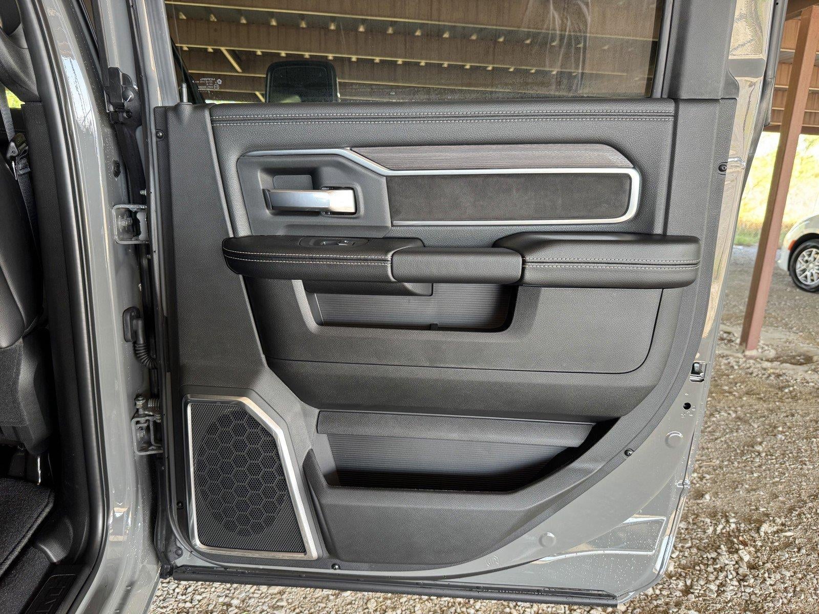2027 RAM Ram 2500 RAM 2500 LARAMIE CREW CAB 4X4 6'4' BOX