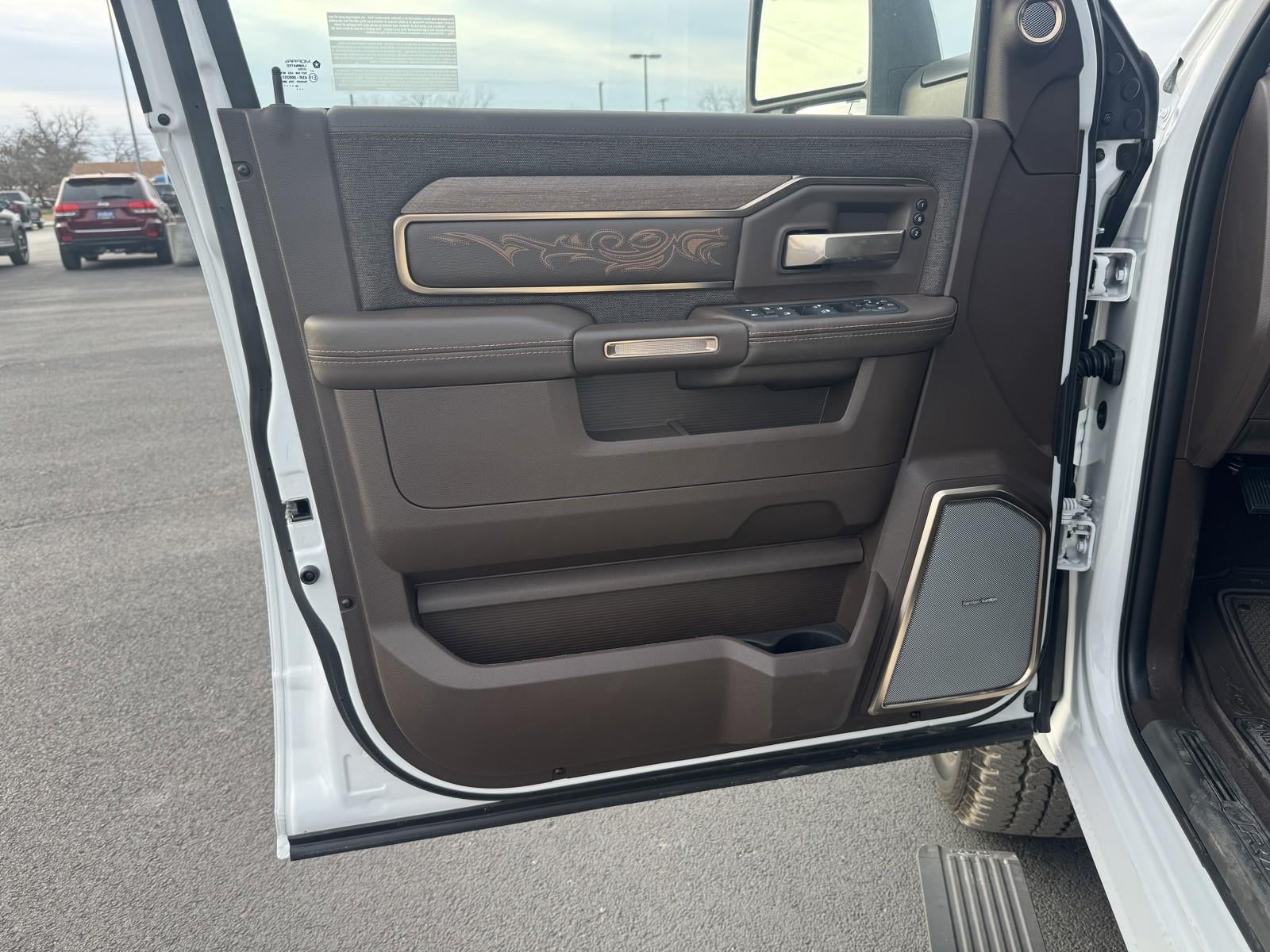 2026 RAM Ram 2500 RAM 2500 LIMITED LONGHORN CREW CAB 4X4 6'4' BOX