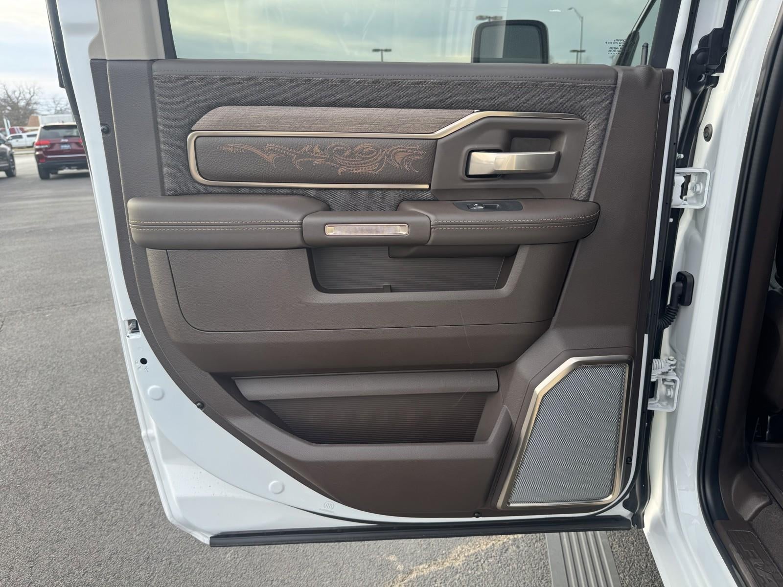 2026 RAM Ram 2500 RAM 2500 LIMITED LONGHORN CREW CAB 4X4 6'4' BOX