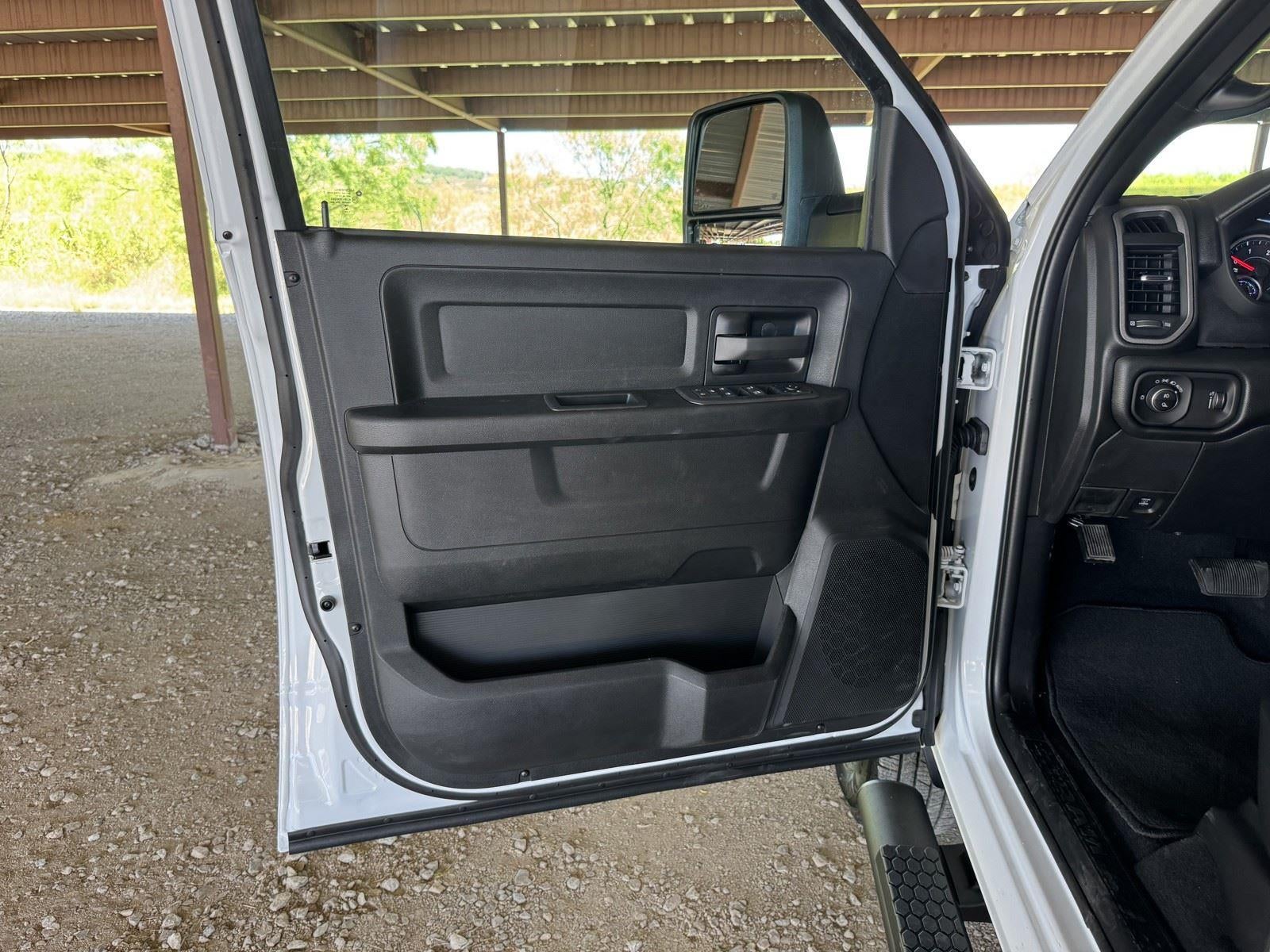 2026 RAM Ram 3500 RAM 3500 TRADESMAN CREW CAB 4X4 8' BOX