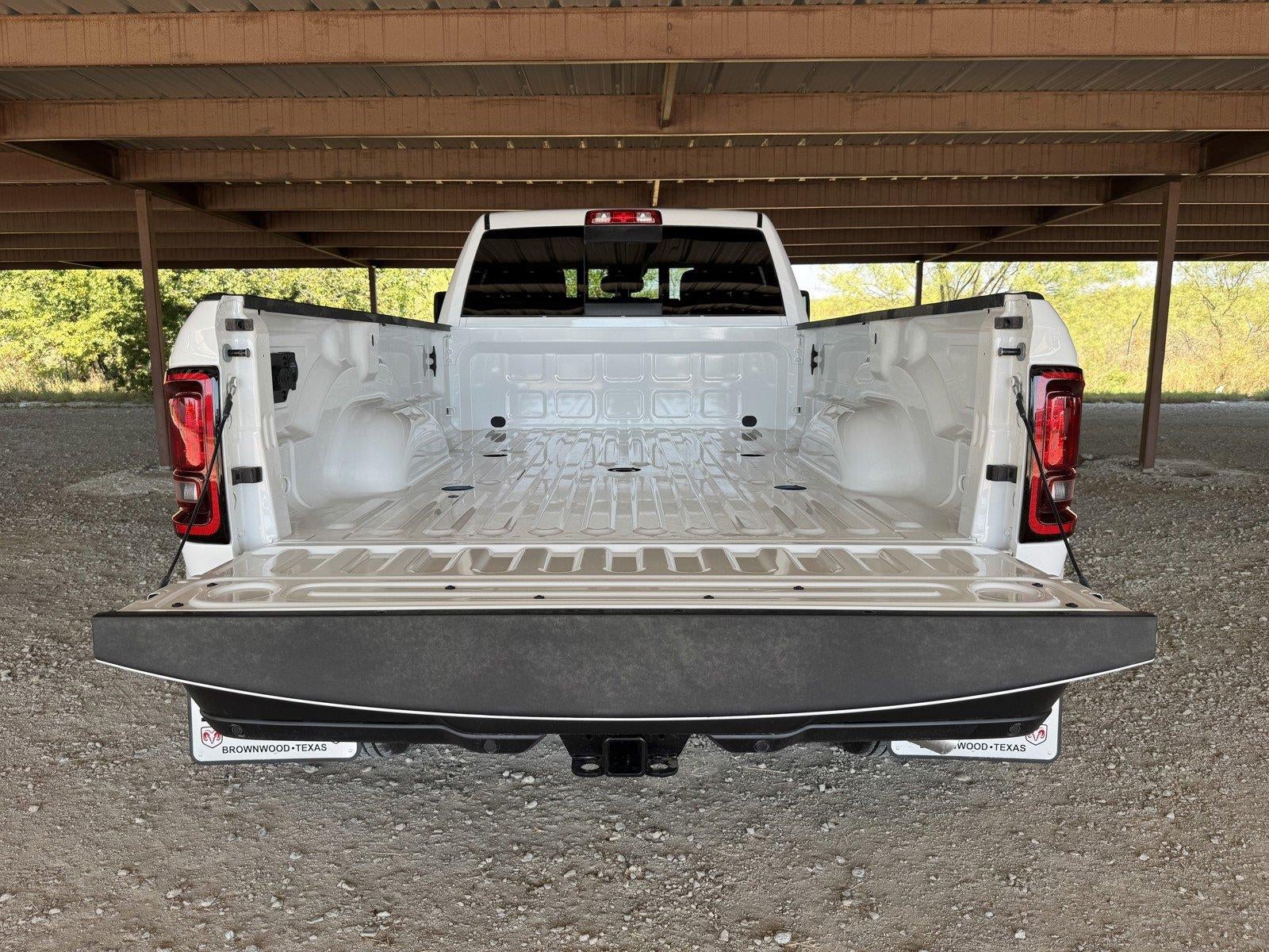 2027 RAM Ram 3500 RAM 3500 TRADESMAN CREW CAB 4X4 8' BOX
