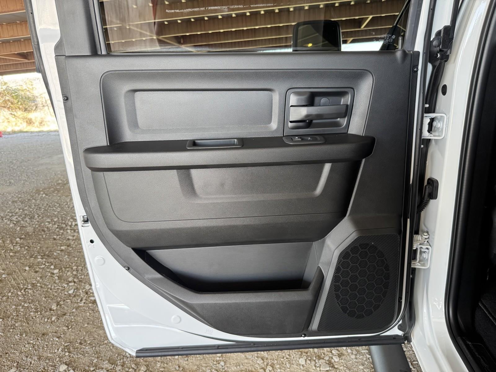 2026 RAM Ram 3500 RAM 3500 TRADESMAN CREW CAB 4X4 8' BOX