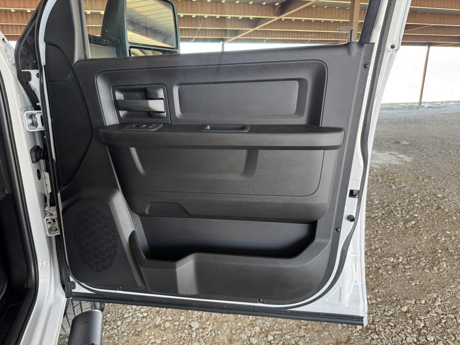 2026 RAM Ram 3500 RAM 3500 TRADESMAN CREW CAB 4X4 8' BOX