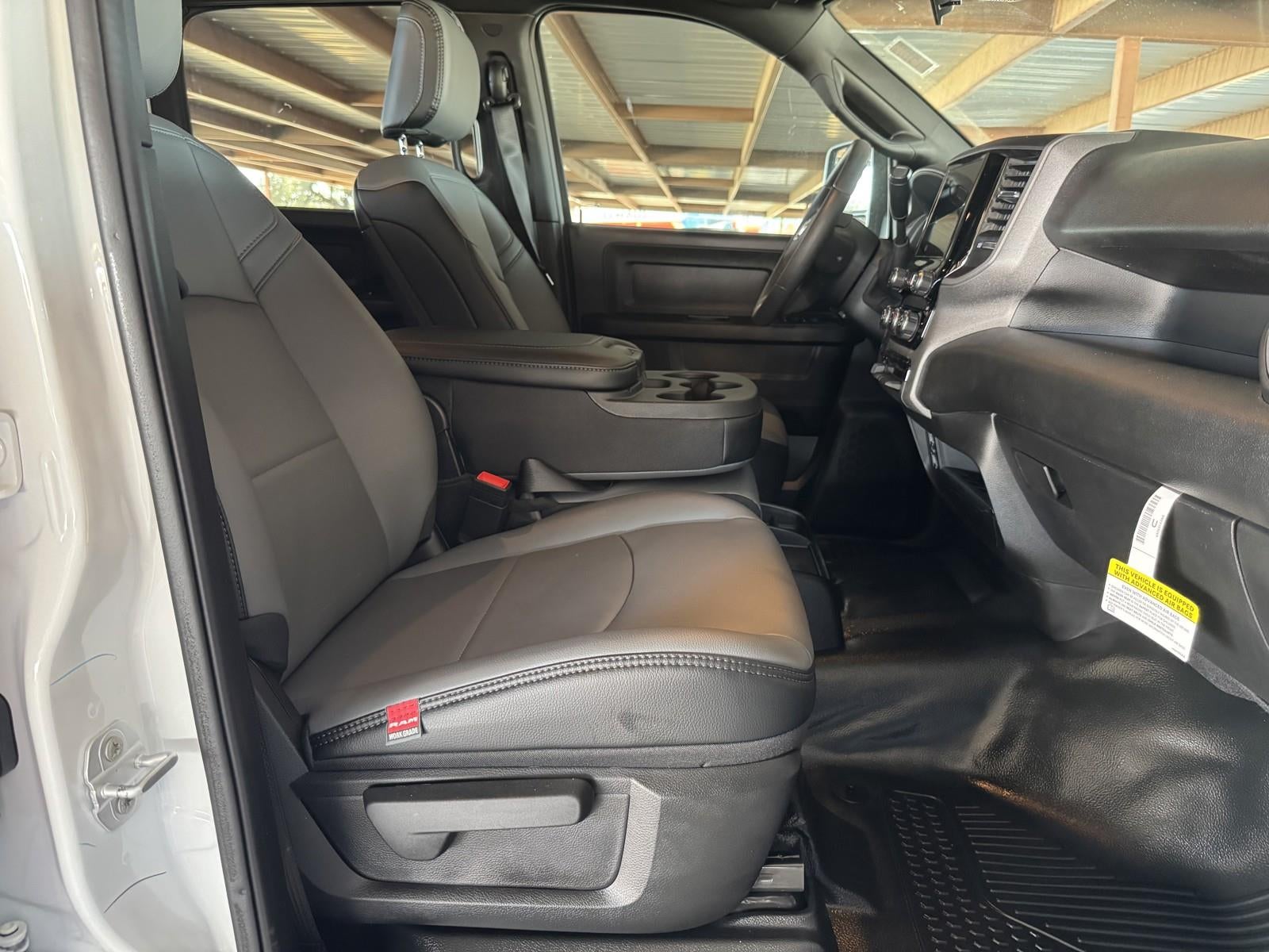 2026 RAM Ram 3500 RAM 3500 TRADESMAN CREW CAB 4X4 8' BOX