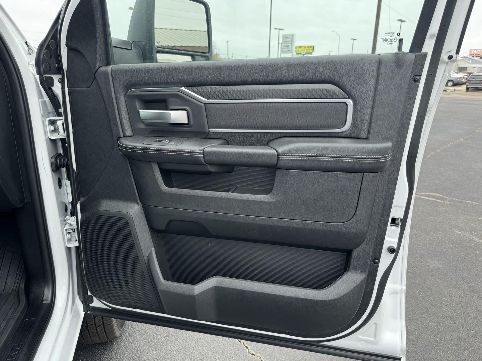 2026 RAM Ram 3500 RAM 3500 LONE STAR CREW CAB 4X4 8' BOX