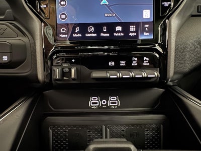 2026 RAM Ram 3500 RAM 3500 LARAMIE CREW CAB 4X4 8' BOX