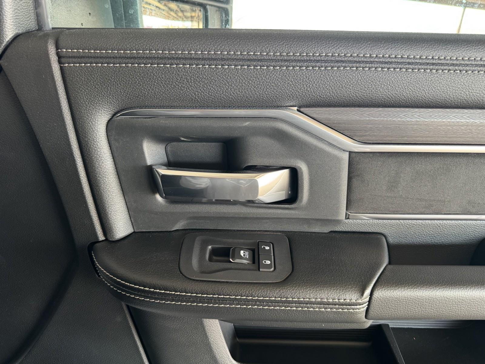 2026 RAM Ram 3500 RAM 3500 LARAMIE CREW CAB 4X4 8' BOX