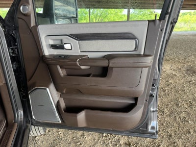 2026 RAM Ram 3500 RAM 3500 LARAMIE CREW CAB 4X4 8' BOX