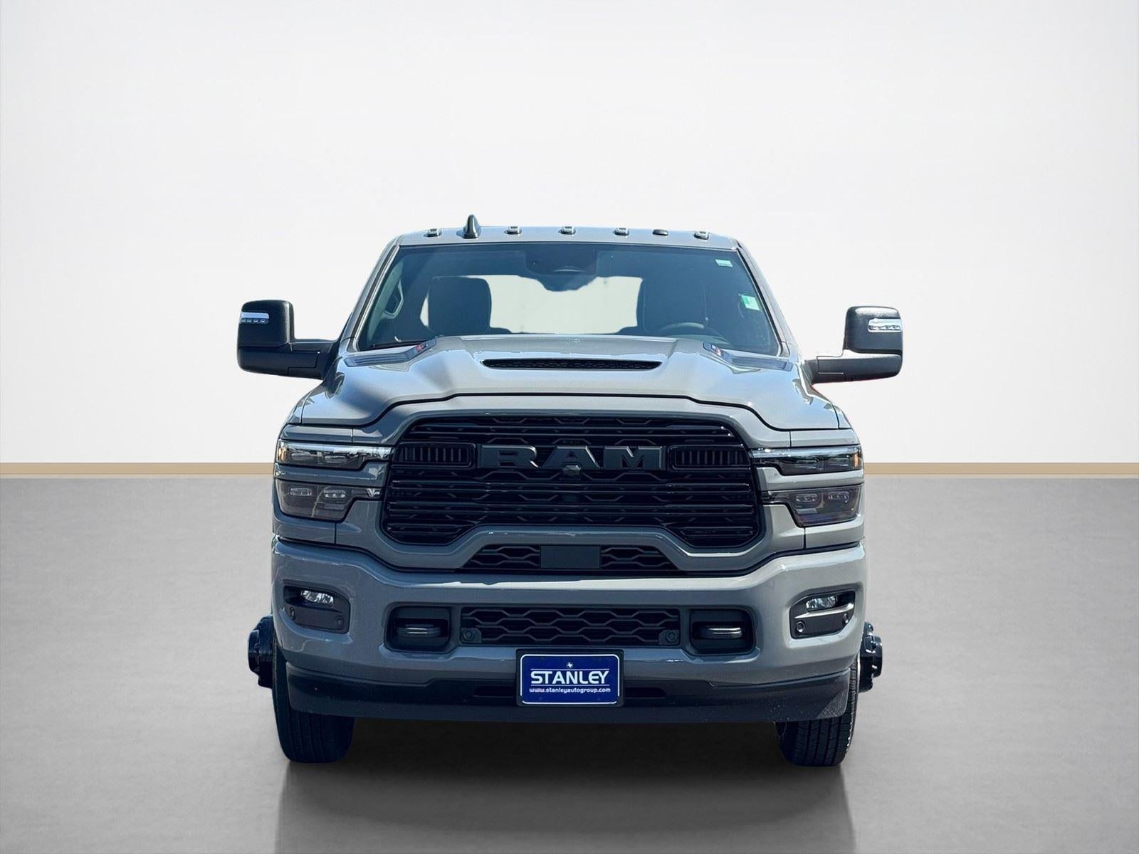 2026 RAM Ram 3500 RAM 3500 LARAMIE CREW CAB 4X4 8' BOX