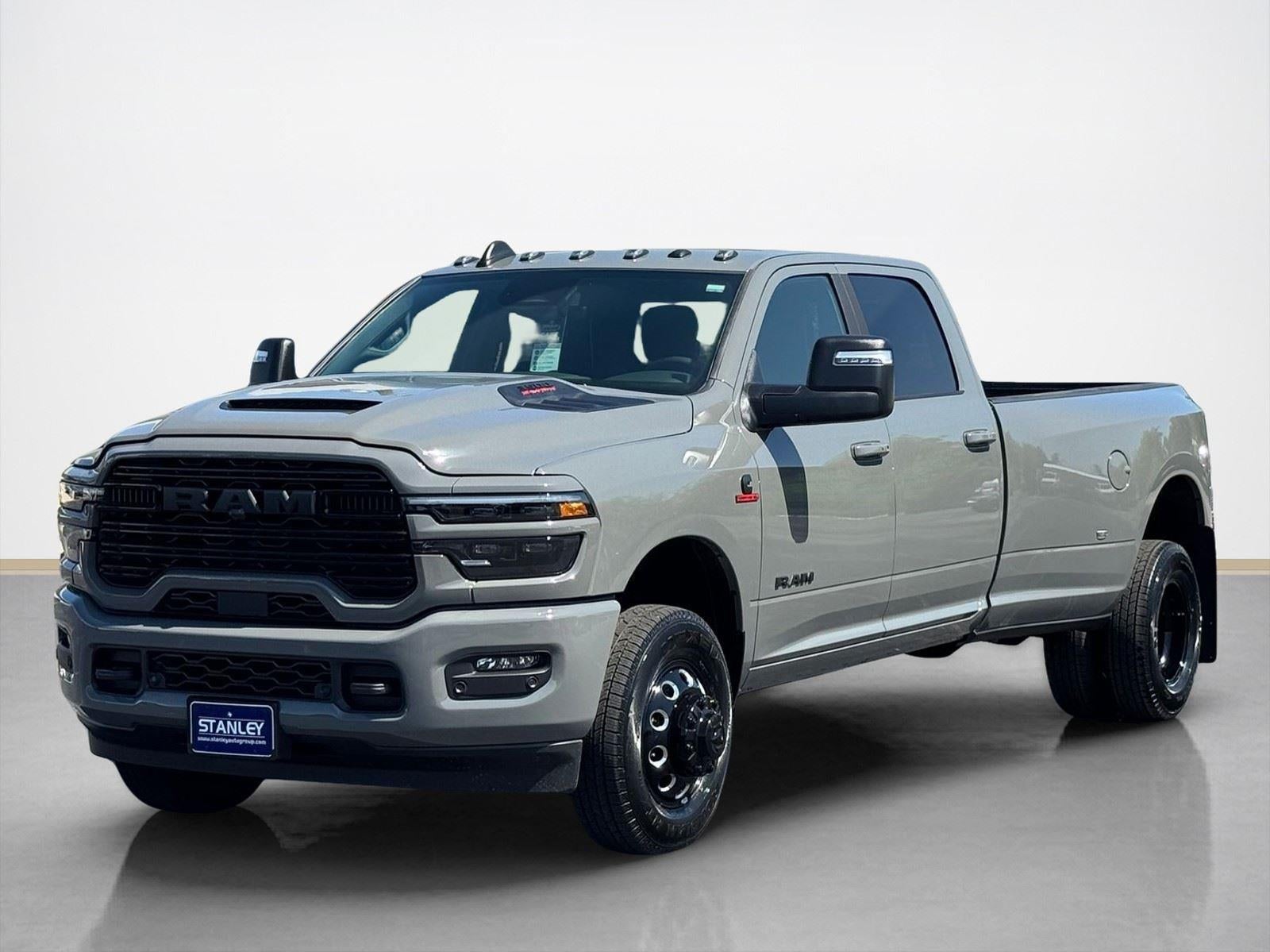 2026 RAM Ram 3500 RAM 3500 LARAMIE CREW CAB 4X4 8' BOX