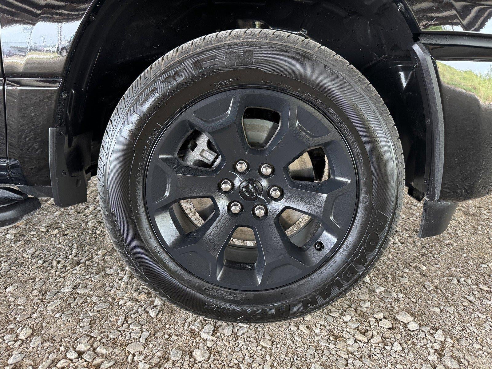 2026 RAM 1500 RAM 1500 EXPRESS CREW CAB 4X4 5'7' BOX