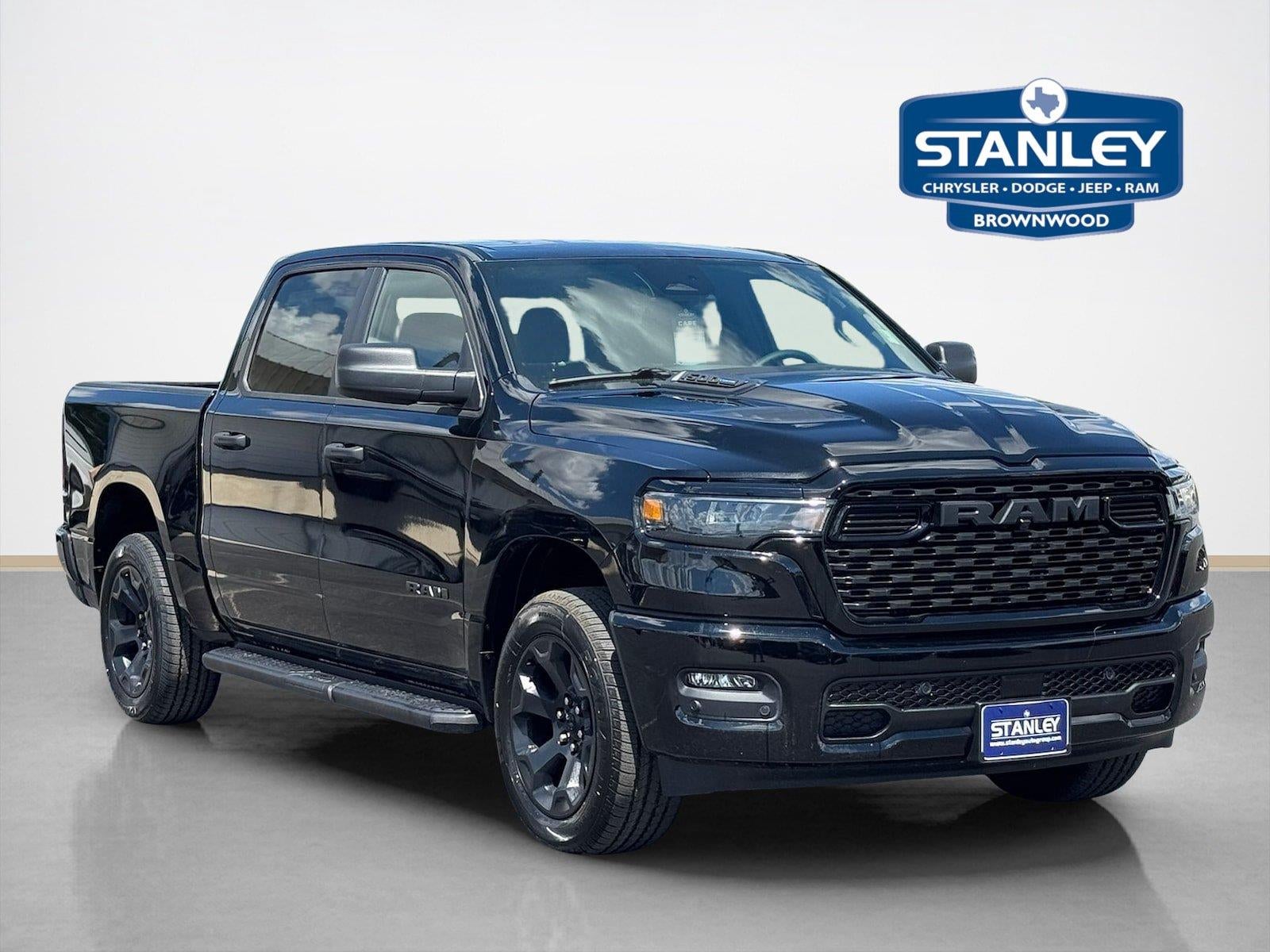 2026 RAM 1500 RAM 1500 EXPRESS CREW CAB 4X4 5'7' BOX