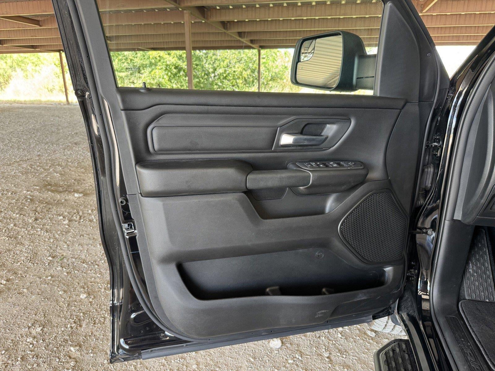 2026 RAM 1500 RAM 1500 EXPRESS CREW CAB 4X4 5'7' BOX