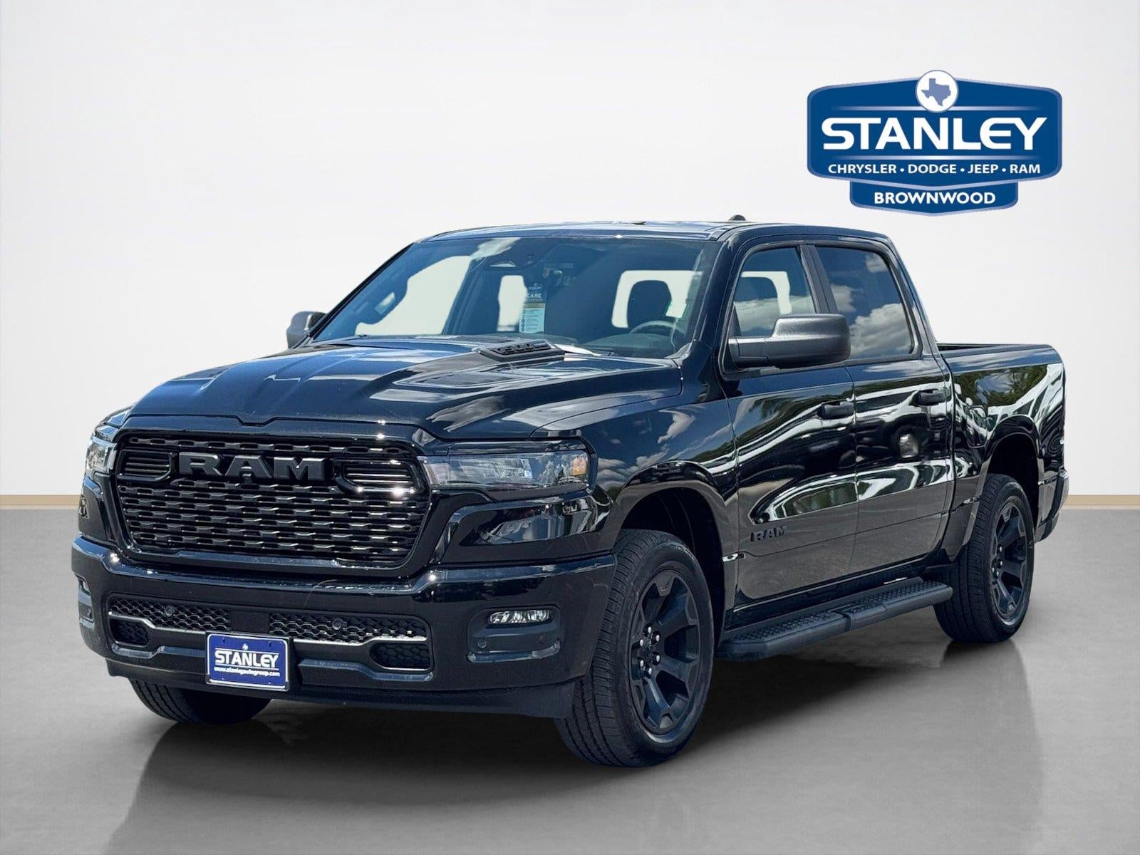 2026 RAM 1500 RAM 1500 EXPRESS CREW CAB 4X4 5'7' BOX
