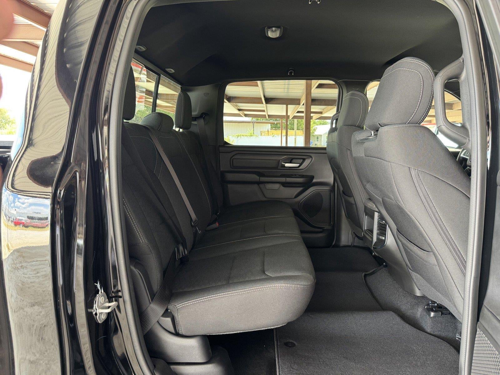 2026 RAM 1500 RAM 1500 EXPRESS CREW CAB 4X4 5'7' BOX