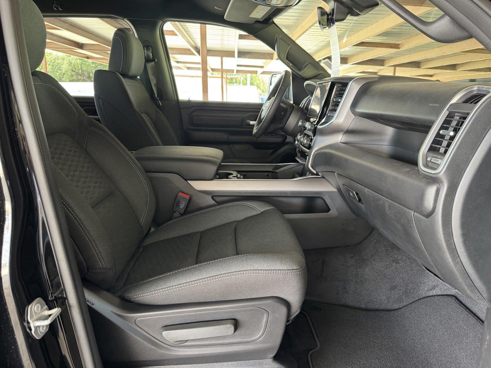 2026 RAM 1500 RAM 1500 EXPRESS CREW CAB 4X4 5'7' BOX